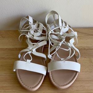 White Sandal tie up- flats